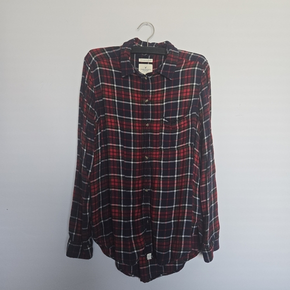 American Eagle AHH-mazingly soft Red and Black Plaid Shirt - Picture 1 of 4
